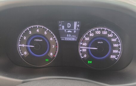 Hyundai Solaris II рестайлинг, 2011 год, 705 000 рублей, 24 фотография