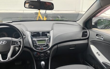 Hyundai Solaris II рестайлинг, 2011 год, 705 000 рублей, 19 фотография