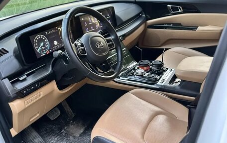 KIA Carnival, 2020 год, 3 900 000 рублей, 9 фотография