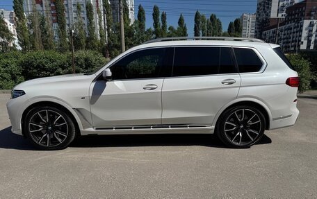 BMW X7, 2022 год, 9 250 000 рублей, 3 фотография