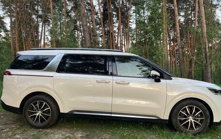 KIA Carnival, 2020 год, 3 900 000 рублей, 16 фотография