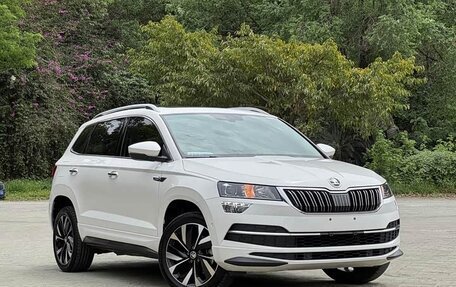 Skoda Karoq I, 2022 год, 1 690 000 рублей, 3 фотография