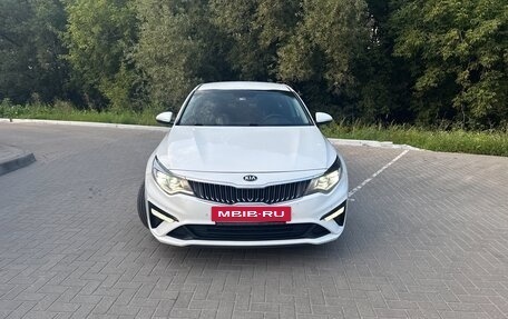 KIA Optima IV, 2018 год, 1 690 000 рублей, 2 фотография