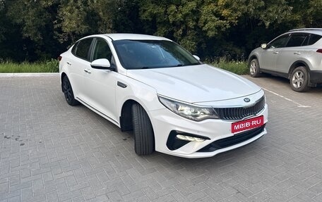 KIA Optima IV, 2018 год, 1 690 000 рублей, 3 фотография
