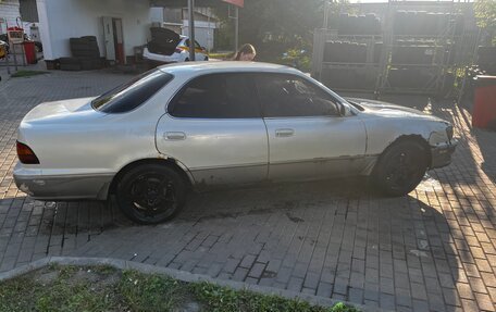 Toyota Vista, 1991 год, 235 000 рублей, 4 фотография