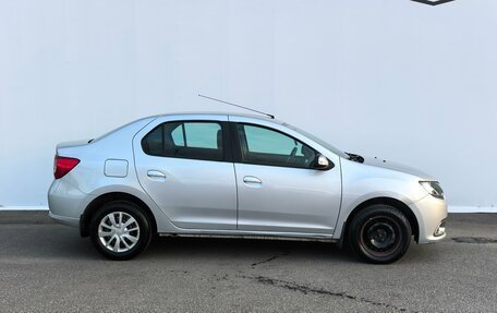 Renault Logan II, 2017 год, 820 000 рублей, 4 фотография