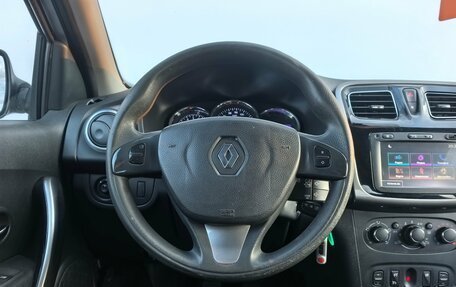 Renault Logan II, 2017 год, 820 000 рублей, 13 фотография