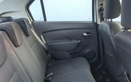 Renault Logan II, 2017 год, 820 000 рублей, 20 фотография