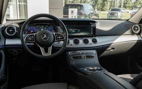 Mercedes-Benz E-Класс, 2020 год, 3 850 000 рублей, 11 фотография
