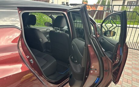 Nissan Leaf II, 2021 год, 2 150 000 рублей, 9 фотография