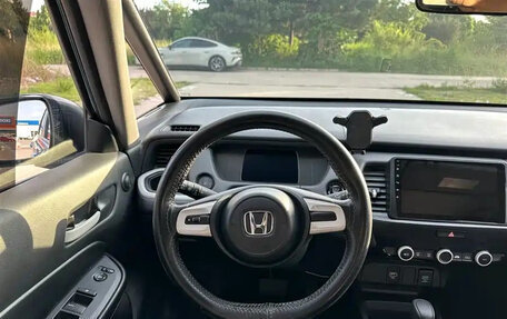 Honda Fit, 2022 год, 980 000 рублей, 8 фотография