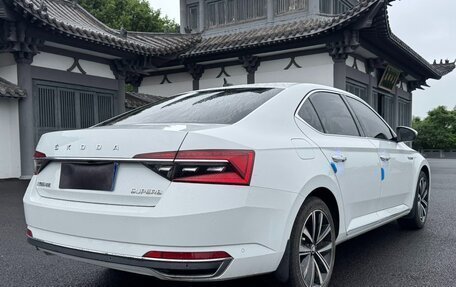 Skoda Superb III рестайлинг, 2023 год, 2 208 914 рублей, 4 фотография