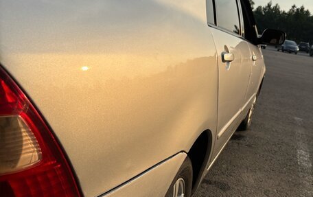 Toyota Corolla, 2002 год, 550 000 рублей, 7 фотография