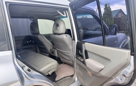 Mitsubishi Pajero III рестайлинг, 2006 год, 1 200 000 рублей, 16 фотография