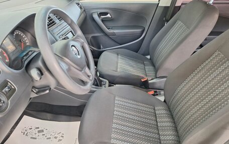 Volkswagen Polo VI (EU Market), 2017 год, 1 000 000 рублей, 12 фотография