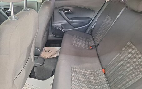 Volkswagen Polo VI (EU Market), 2017 год, 1 000 000 рублей, 13 фотография