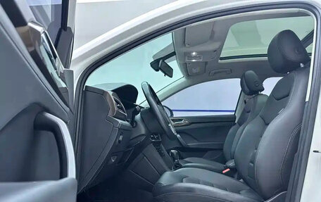 Volkswagen Tharu, 2022 год, 1 500 000 рублей, 7 фотография