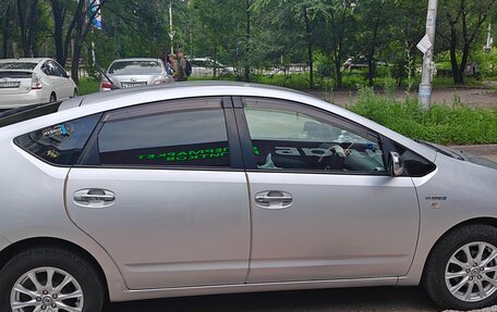 Toyota Prius, 2010 год, 580 000 рублей, 2 фотография