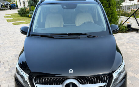 Mercedes-Benz V-Класс, 2021 год, 7 500 000 рублей, 2 фотография