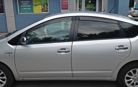 Toyota Prius, 2010 год, 580 000 рублей, 4 фотография