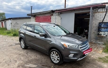 Ford Kuga III, 2017 год, 1 390 000 рублей, 3 фотография