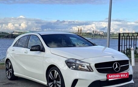 Mercedes-Benz A-Класс, 2015 год, 1 500 000 рублей, 3 фотография