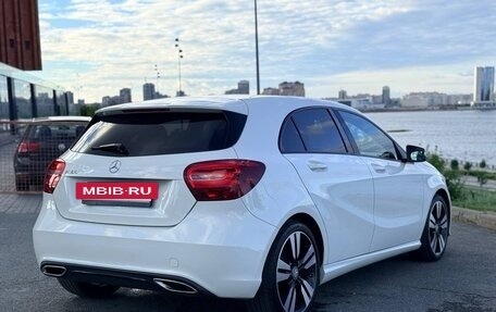 Mercedes-Benz A-Класс, 2015 год, 1 500 000 рублей, 12 фотография
