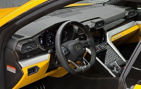 Lamborghini Urus I, 2023 год, 29 000 000 рублей, 13 фотография