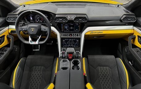 Lamborghini Urus I, 2023 год, 29 000 000 рублей, 17 фотография