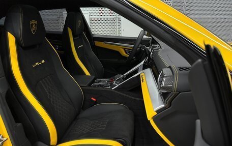 Lamborghini Urus I, 2023 год, 29 000 000 рублей, 15 фотография