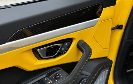 Lamborghini Urus I, 2023 год, 29 000 000 рублей, 34 фотография