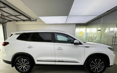 Chery Tiggo 8 Pro, 2021 год, 1 950 000 рублей, 5 фотография