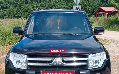Mitsubishi Pajero IV, 2010 год, 2 300 000 рублей, 2 фотография
