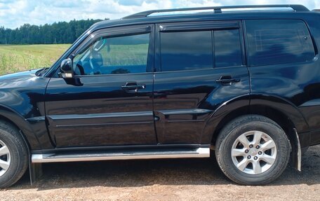Mitsubishi Pajero IV, 2010 год, 2 300 000 рублей, 10 фотография