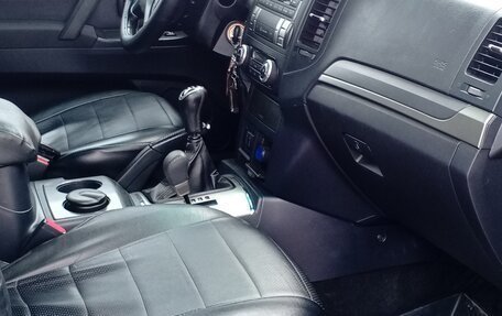 Mitsubishi Pajero IV, 2010 год, 2 300 000 рублей, 11 фотография