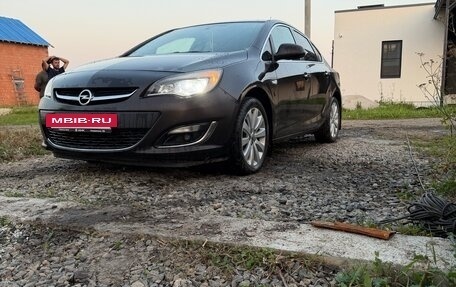 Opel Astra J, 2013 год, 590 000 рублей, 6 фотография