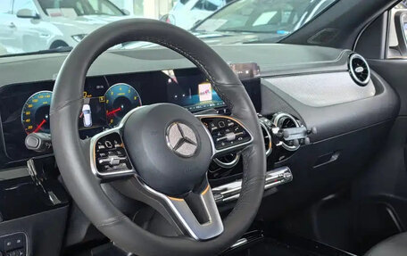 Mercedes-Benz GLA, 2022 год, 2 500 000 рублей, 8 фотография
