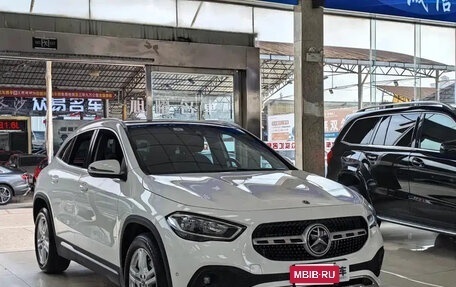 Mercedes-Benz GLA, 2022 год, 2 500 000 рублей, 3 фотография