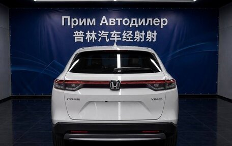 Honda Vezel, 2022 год, 1 900 000 рублей, 4 фотография