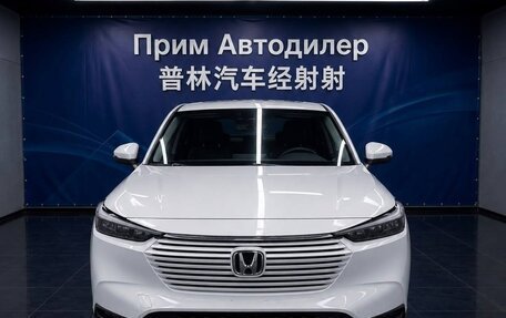 Honda Vezel, 2022 год, 1 900 000 рублей, 2 фотография