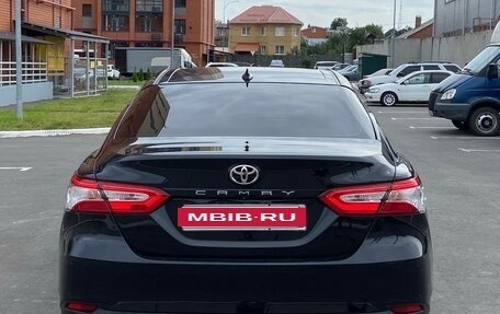 Toyota Camry, 2019 год, 2 580 000 рублей, 4 фотография