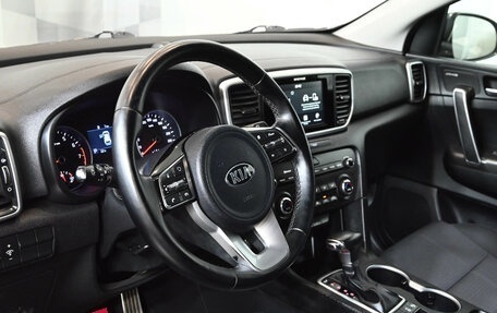 KIA Sportage IV рестайлинг, 2020 год, 2 850 000 рублей, 16 фотография