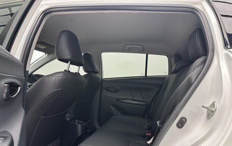 Toyota Yaris XP150 рестайлинг, 2022 год, 1 385 000 рублей, 14 фотография