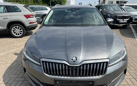 Skoda Superb III рестайлинг, 2022 год, 1 972 000 рублей, 6 фотография