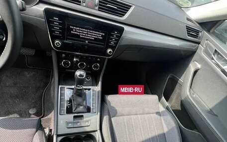 Skoda Superb III рестайлинг, 2022 год, 1 972 000 рублей, 14 фотография