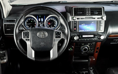 Toyota Land Cruiser Prado 150 рестайлинг 2, 2014 год, 4 500 000 рублей, 12 фотография