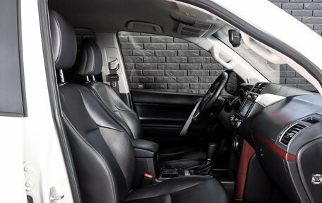 Toyota Land Cruiser Prado 150 рестайлинг 2, 2014 год, 4 500 000 рублей, 11 фотография