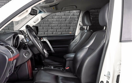 Toyota Land Cruiser Prado 150 рестайлинг 2, 2014 год, 4 500 000 рублей, 10 фотография