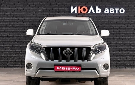 Toyota Land Cruiser Prado 150 рестайлинг 2, 2014 год, 4 500 000 рублей, 2 фотография