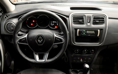 Renault Logan II, 2019 год, 750 000 рублей, 11 фотография